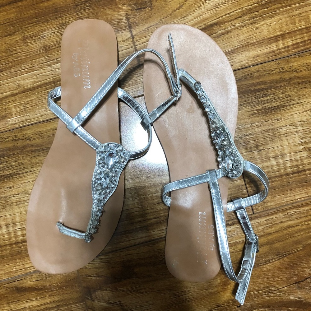 Sandals with silver sparked straps